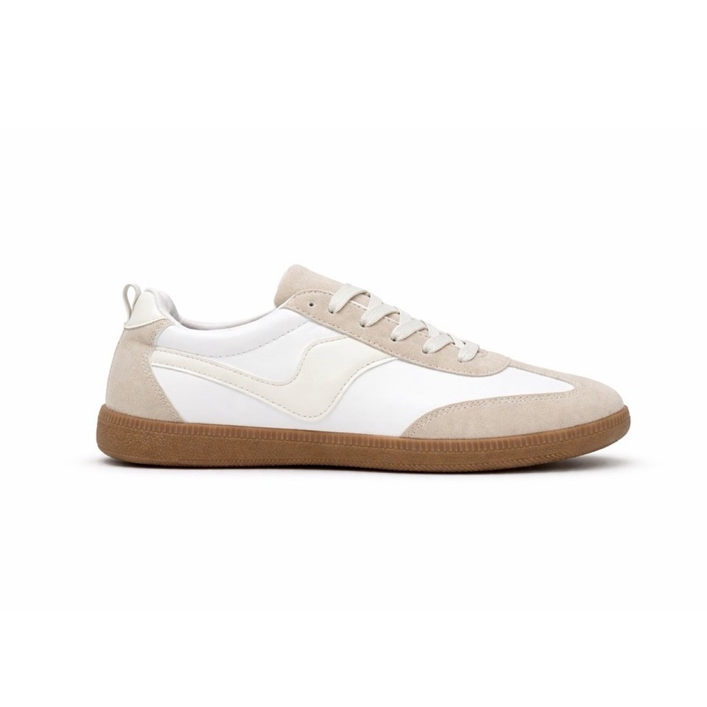 Out Woods, NWOT Women's Beige and White Sneakers,  Size 10